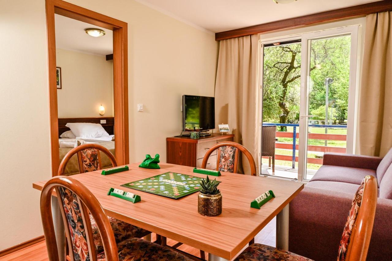 Campsite & Holiday Resort Medveja Bagian luar foto