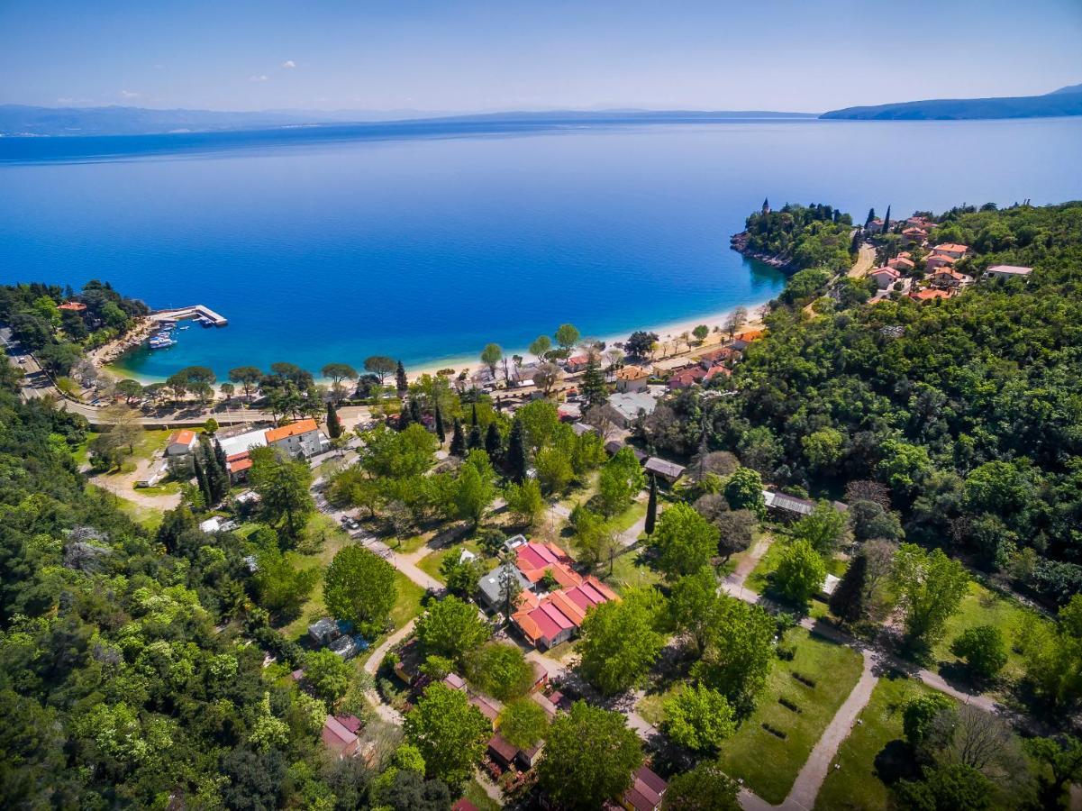 Campsite & Holiday Resort Medveja Bagian luar foto